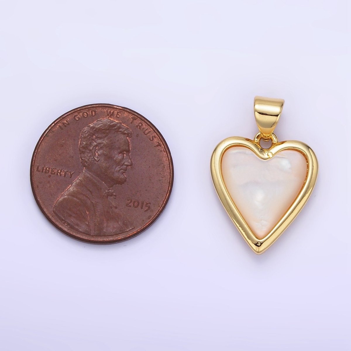 24K Gold Filled Shell Pearl Bezel Heart Pendant | AA1345 - DLUXCA
