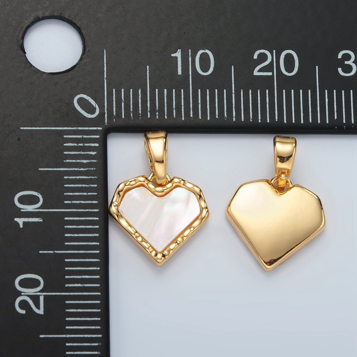 24K Gold Filled Shell Pearl Heart Hammered Bezel Pendant | H488 - DLUXCA