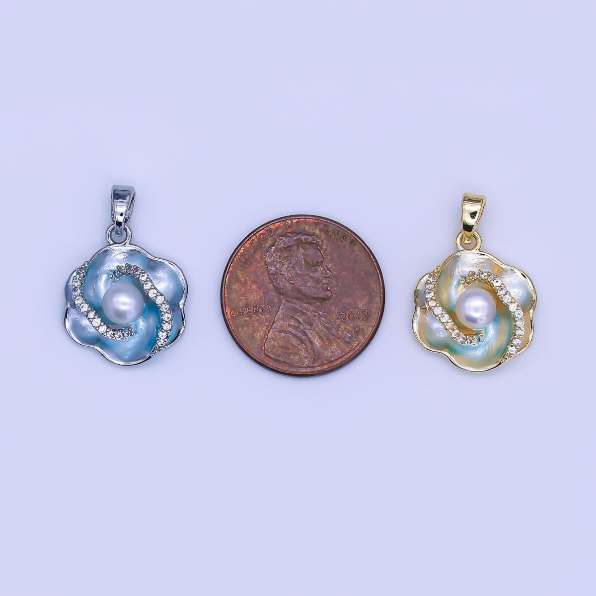 24K Gold Filled Shell Pearl Micro Paved CZ Blue Foil Daisy Flower Pendant in Gold & Silver | AH405 - DLUXCA