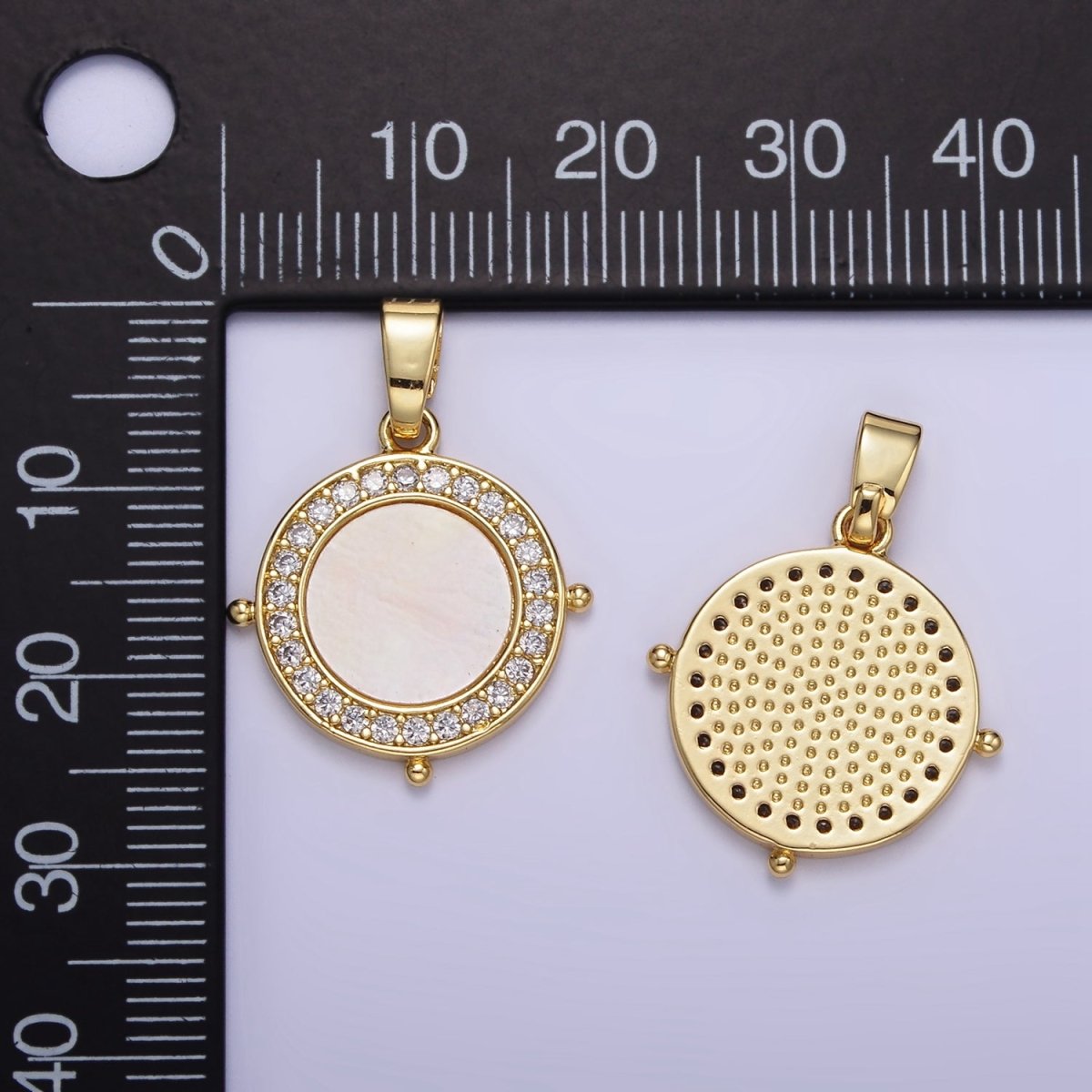 24K Gold Filled Shell Pearl Micro Paved CZ Round Pendant | AA1340 - DLUXCA