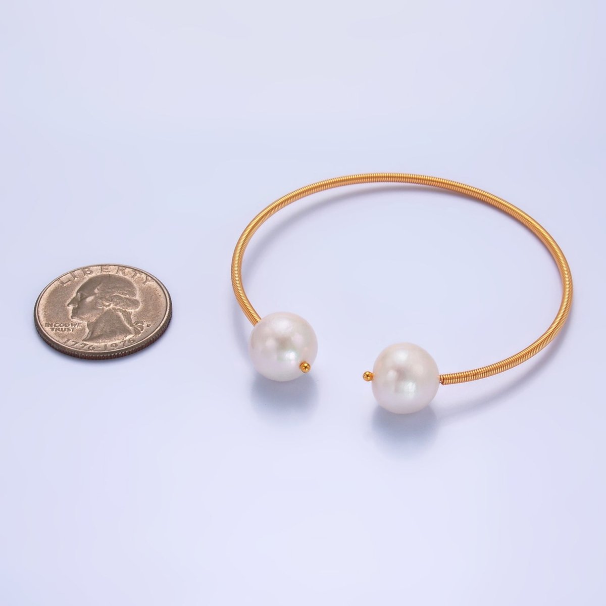 24K Gold Filled Shell Pearl Ribbed Spring Cuff Bracelet | WA - 2715 - DLUXCA