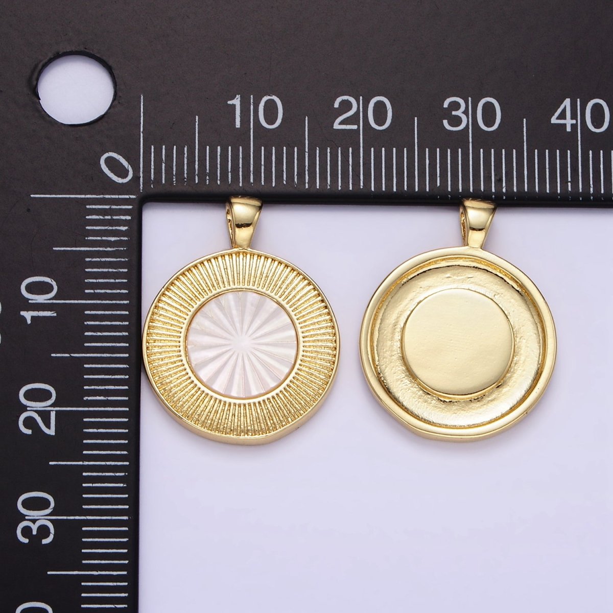 24K Gold Filled Shell Pearl Sunburst Bezel Round Pendant | AA1335 - DLUXCA