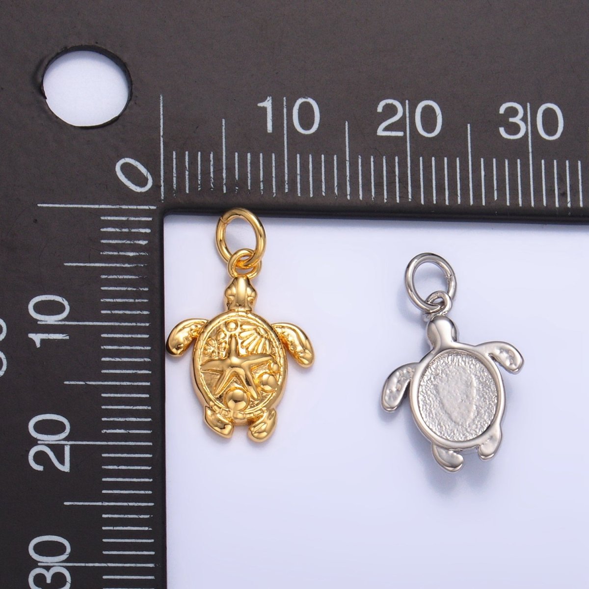 24K Gold Filled Starfish Turtle Sea Animal Charm in Gold & Silver | AG886 - DLUXCA