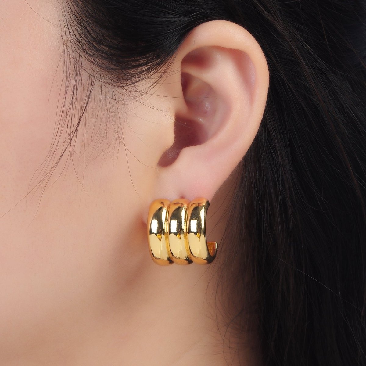 24K Gold Filled Triple Band C - Shaped Hoop Earrings | Q363 - DLUXCA