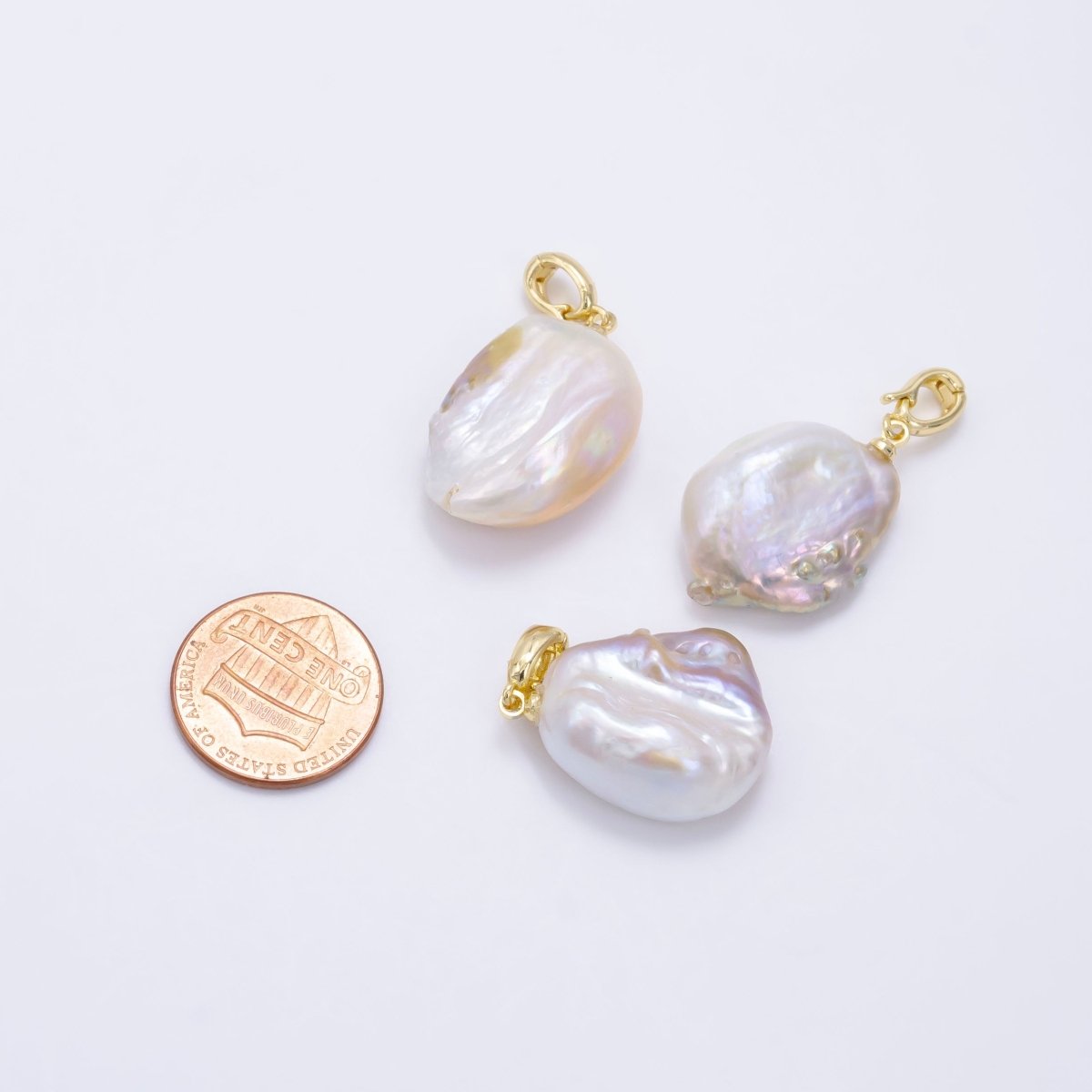 24K Gold Filled White Baroque Biwa Freshwater Pearl Pendant | P1884 - DLUXCA