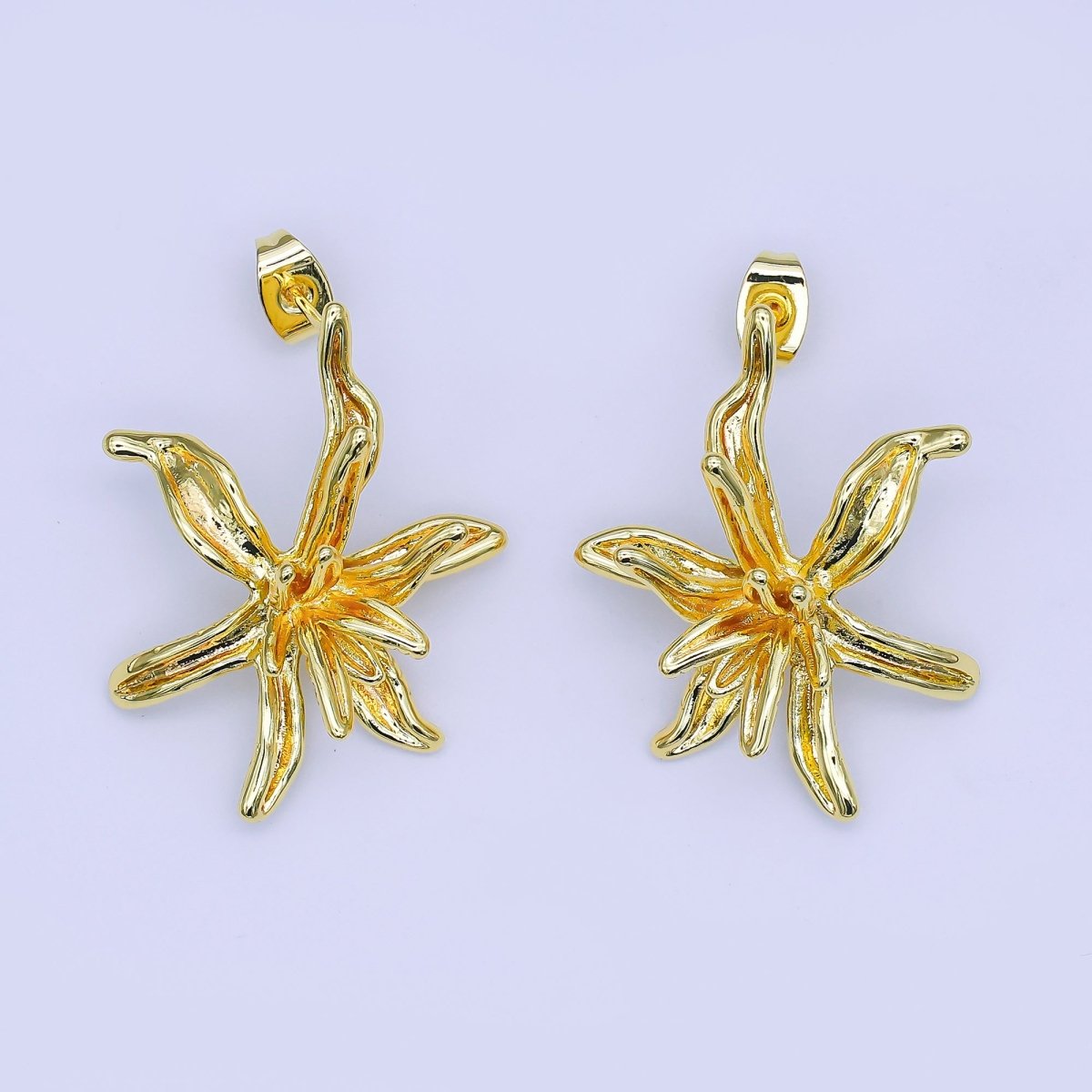 24K Gold Filled Wild Lily Flower Drop Stud Earrings | AI513 - DLUXCA