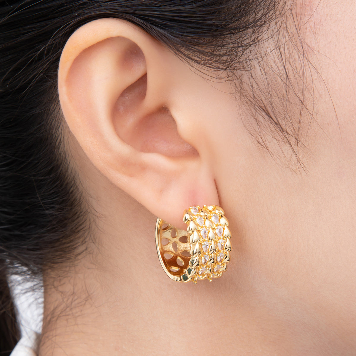 18K Gold Filled Pear-Cut CZ Heartlines Row Hinged Hoops Earrings | AJ213