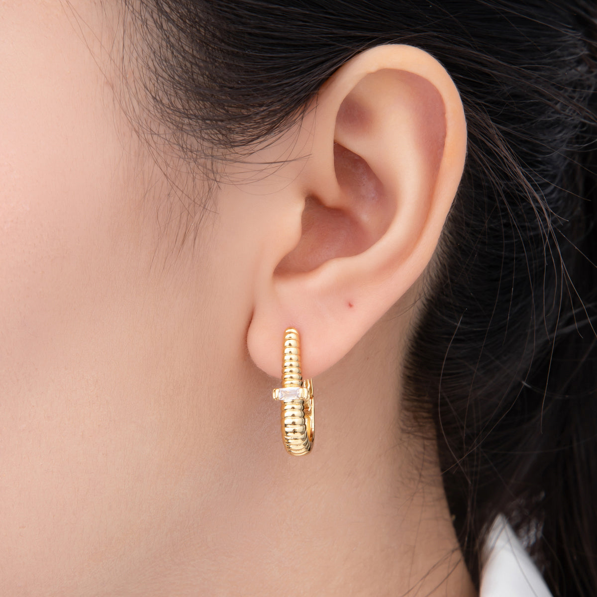 18K Gold Filled Rectangular CZ Ribbed Row Hinged Hoops Earrings | AJ219