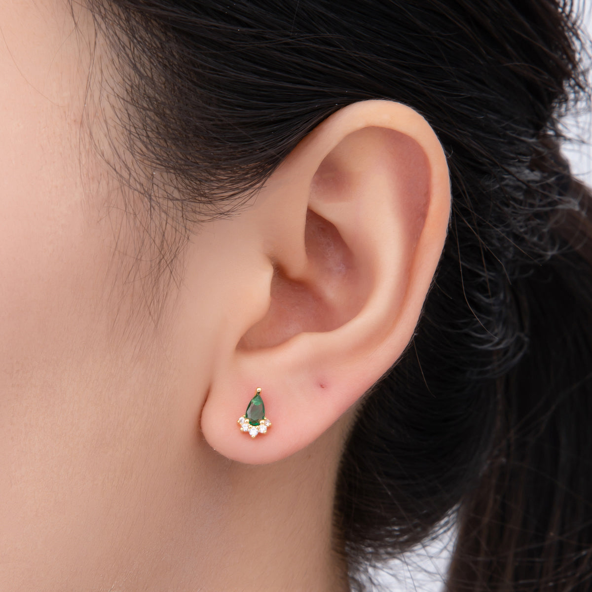 18K Gold Filled Green CZ Teardrop Micro Paved CZ Studs Earrings | AJ224