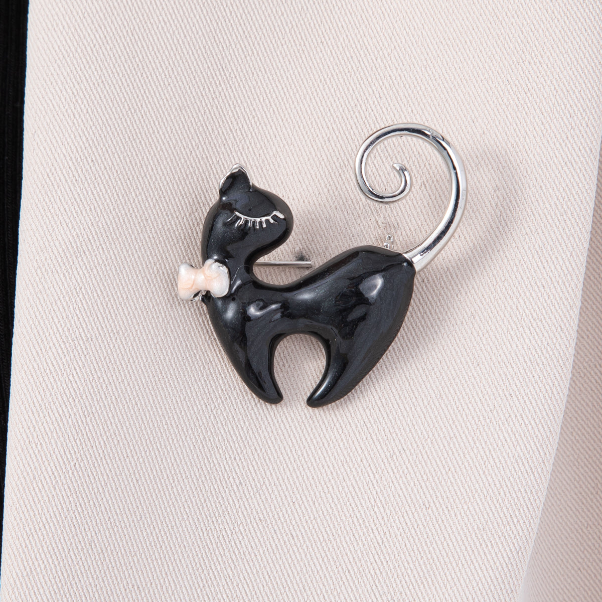Gold 38mm x 34mm White, Black Enamel Kitty Cat Pet Animal Pin Brooch | BH-105 BH-106