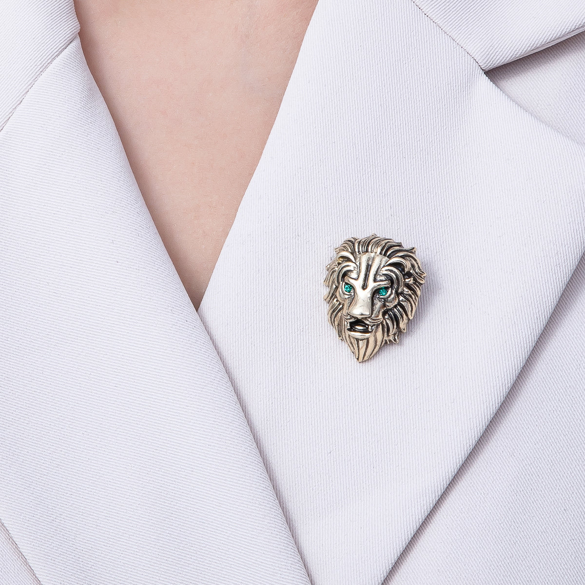 Vintage Gold 28.5mm x 22mm Lion Animal Pin Brooch | BH-062
