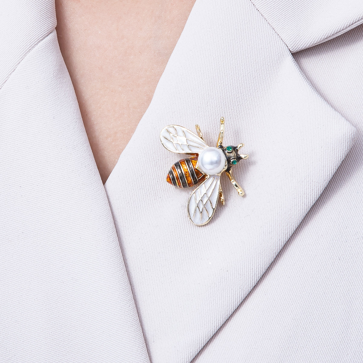 Gold 34mm x 27.3mm Bumble Bee Insect Pin Brooch | BH-018