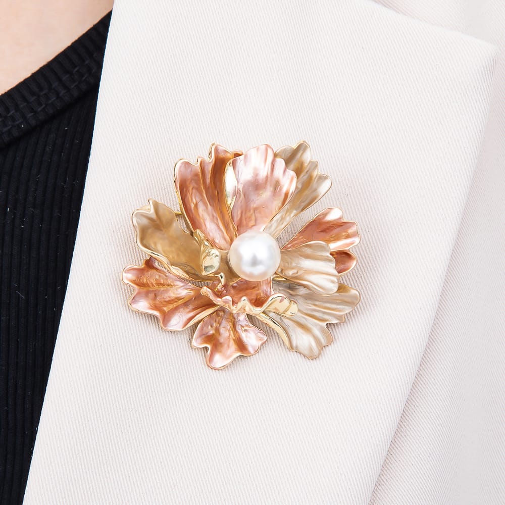 Vintage Gold Shell Pearl Round Layered Peony Flower Pin Brooch | BH-00273