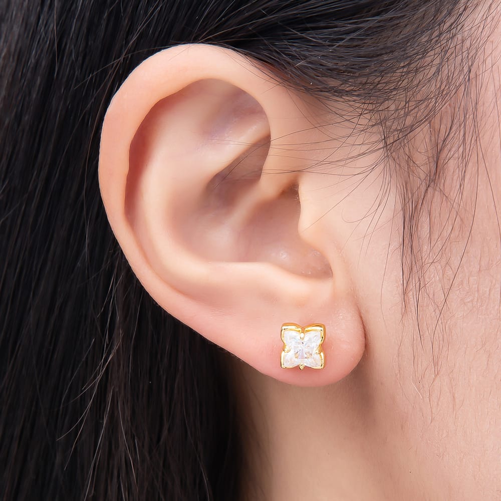 16K Gold Filled 18mm Clear CZ Four Petal Prong Bezel Solitaire Stud Earrings | Earrings-01237
