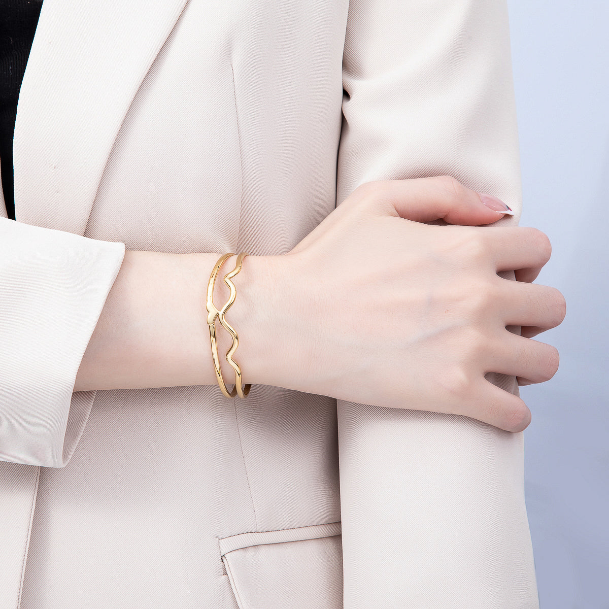 Stainless Steel Gold PVD Heart Wavy Minimalist Double Band Cuff Bracelet | WA-01261