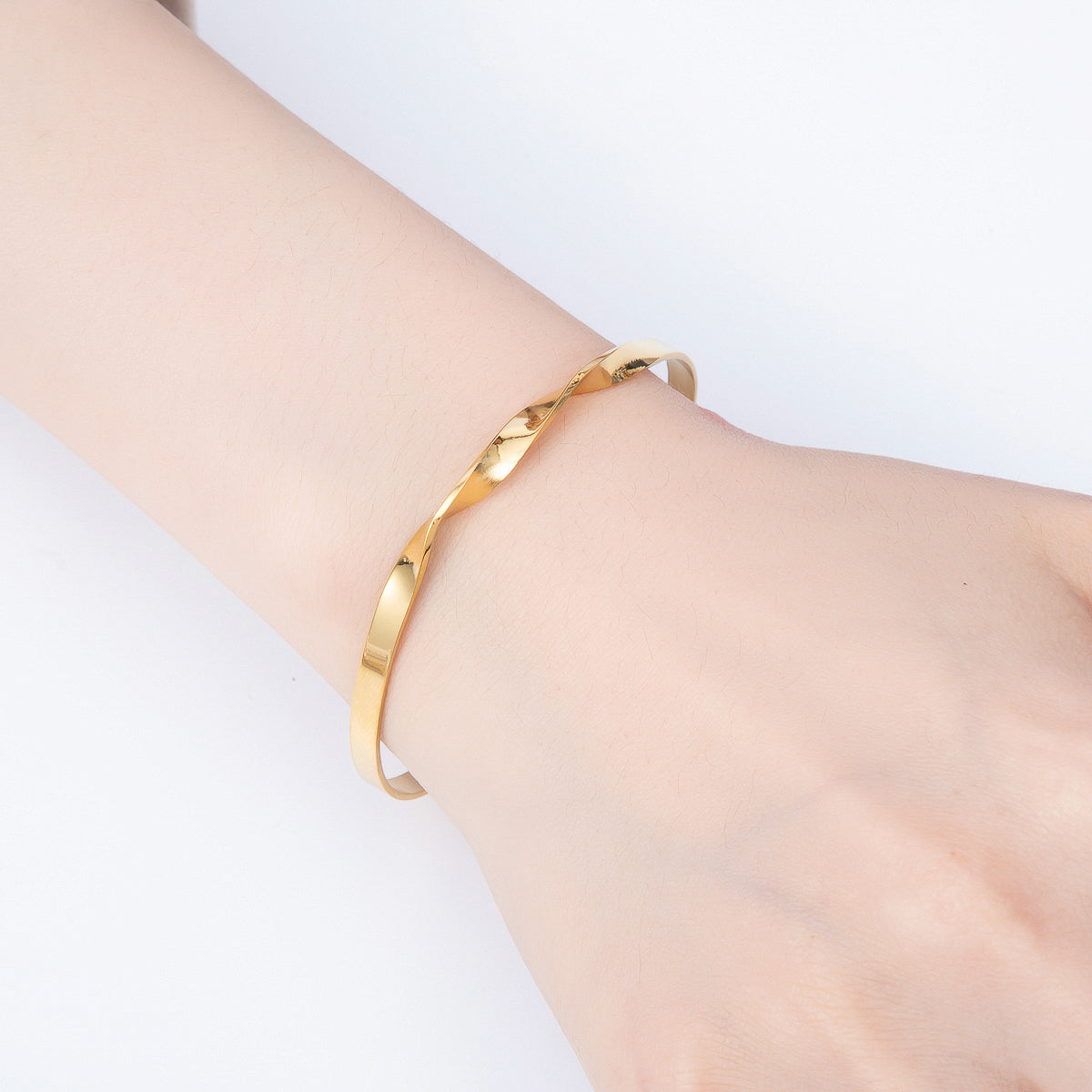 Stainless Steel Gold PVD Minimalist Twist Cuff Bracelet | WA-01986