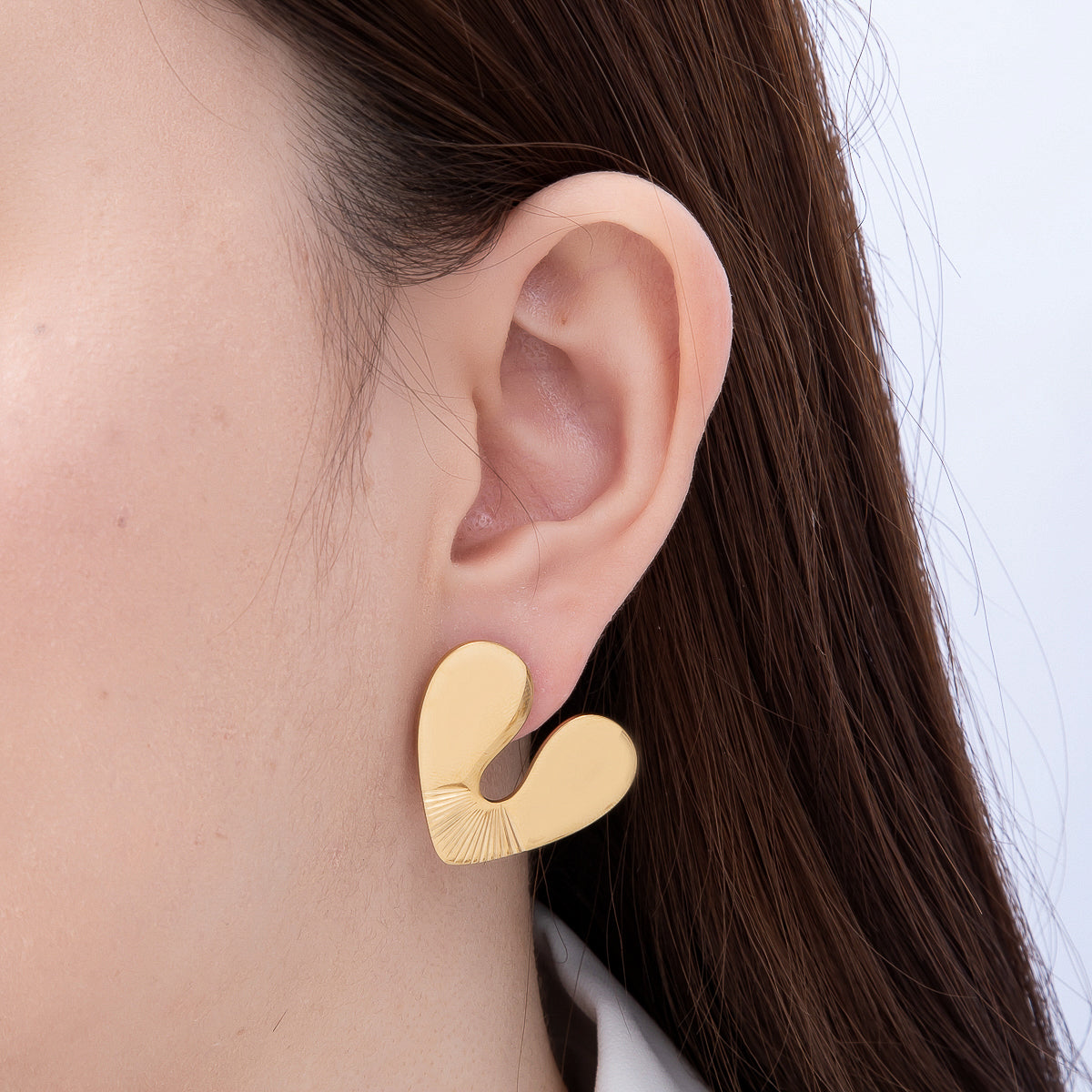Stainless Steel 28mm Minimalist Sunburst Heart Stud | Earrings-00740
