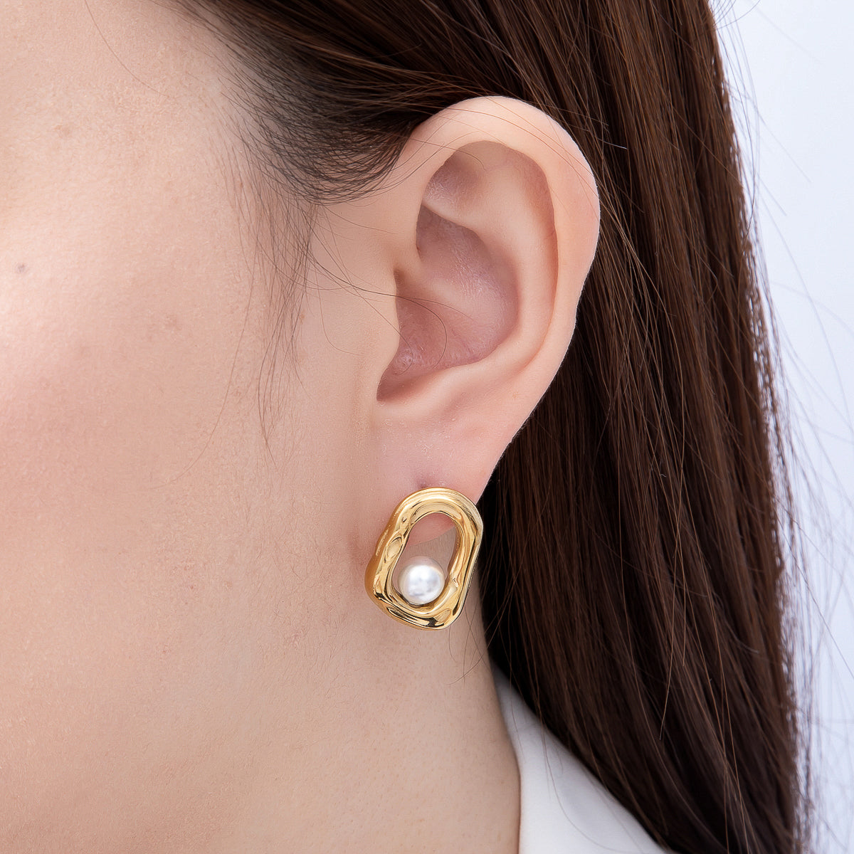 Stainless Steel 22mm Shell Pearl Open Molten Geometric Oblong Stud | Earrings-00738