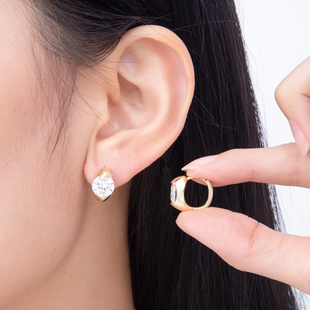 16K Gold Filled 15mm Round Clear CZ Solitaire Chunky Huggie Hoop Earrings | Earrings-00939