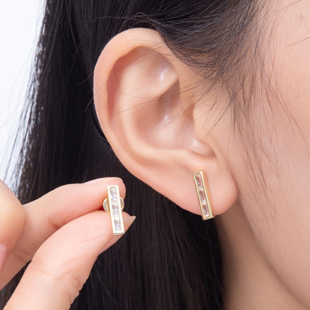 16K Gold Filled 14mm Vertical Bar Clear Baguette CZ Stud Earrings | Earrings-00931