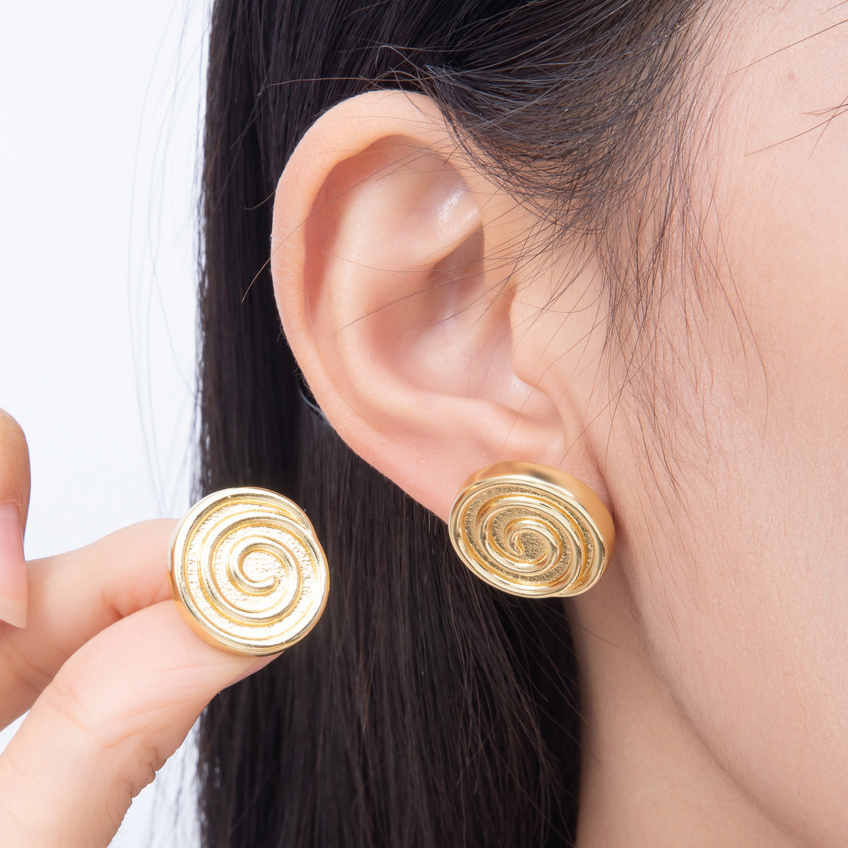 16K Gold Filled 20mm Plain Concentric Spiral Swirl Dome Statement Stud Earrings in Gold & Silver | Earrings-00868 - Earrings-00869