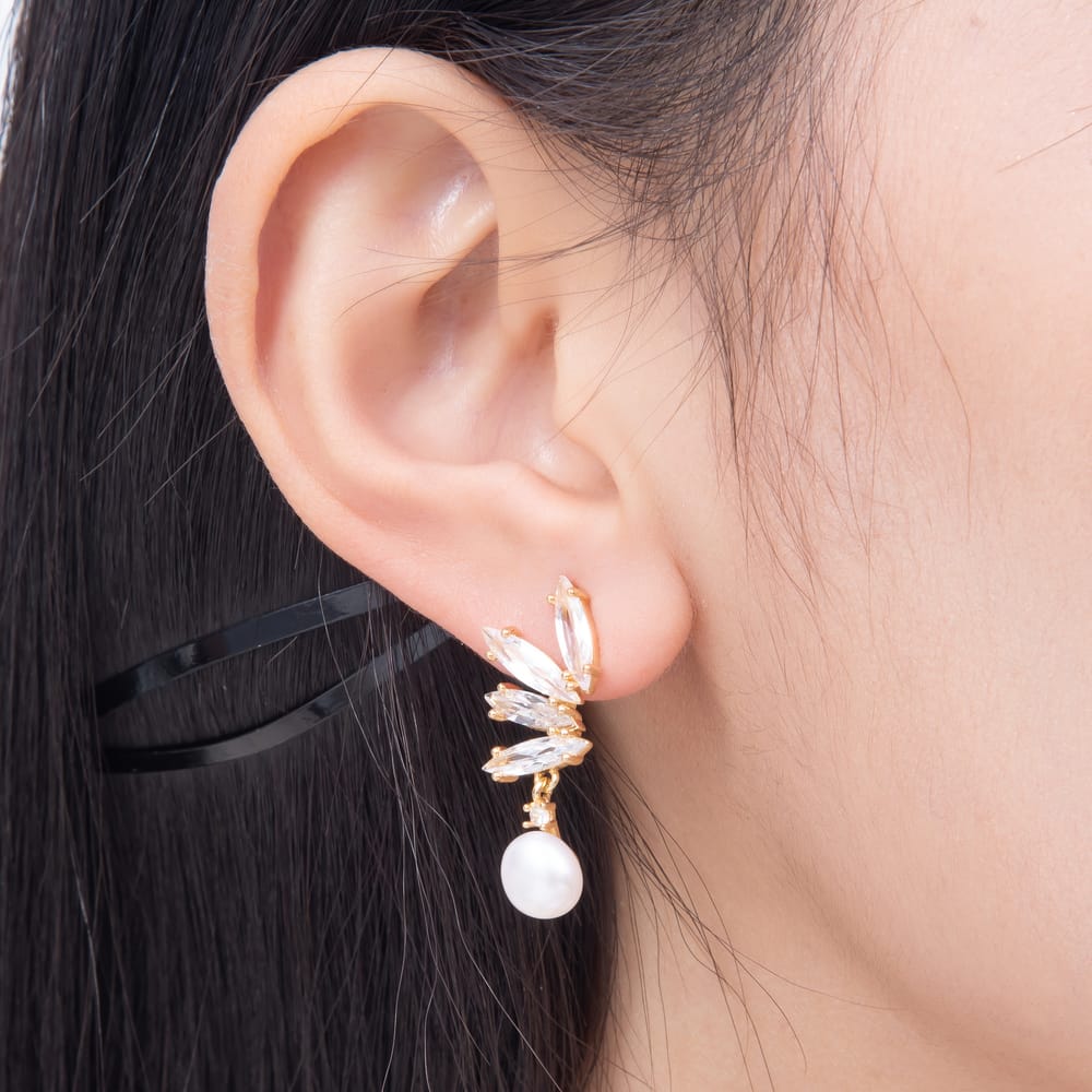 16K Gold Filled 30mm Shell Pearl Marquise Clear CZ Elegant Leaf Cluster Stud Earrings | Earrings-01028