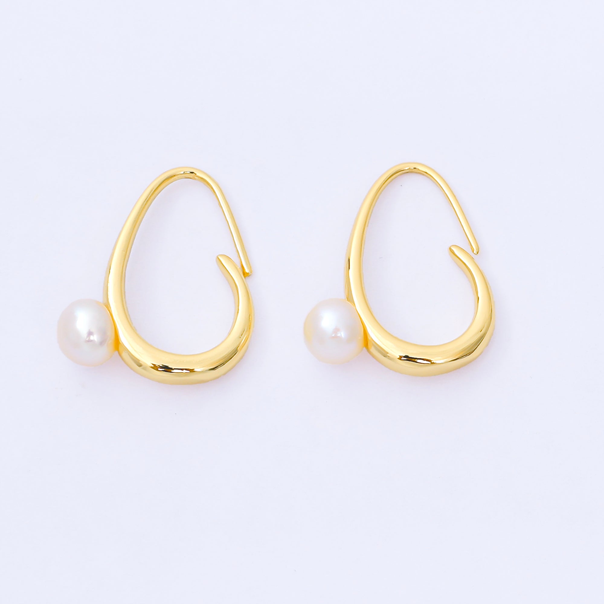 24K Gold Filled 20mm Shell Pearl Signet Lines Hoop Earrings | AB1600