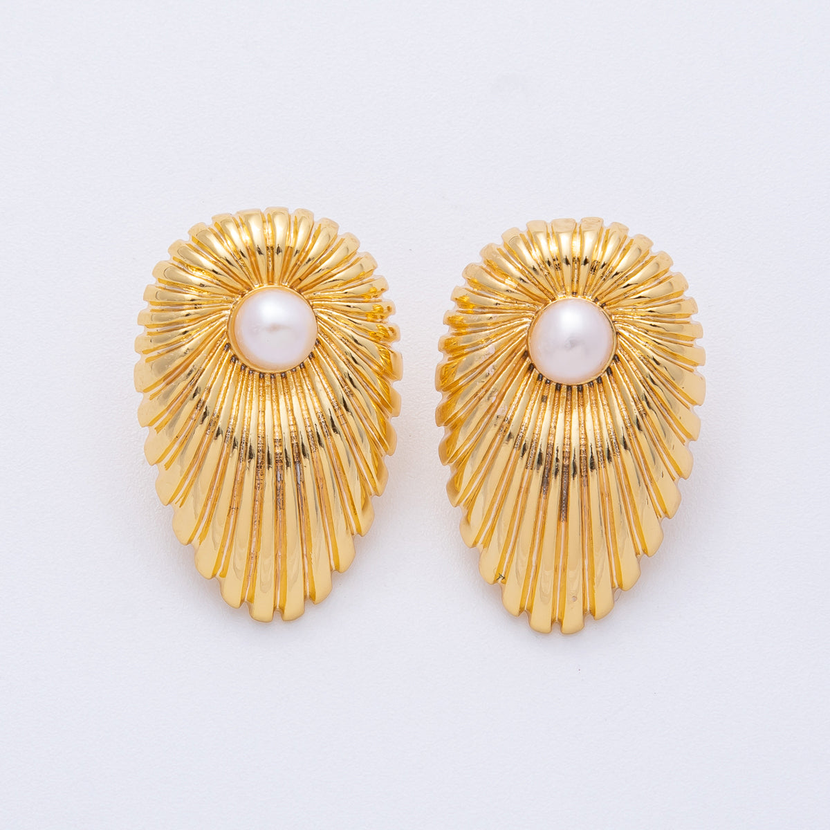 18K Gold Filled 30.5mm Shell Pearl Ribbed Teardrop Stud Earrings | AD1686