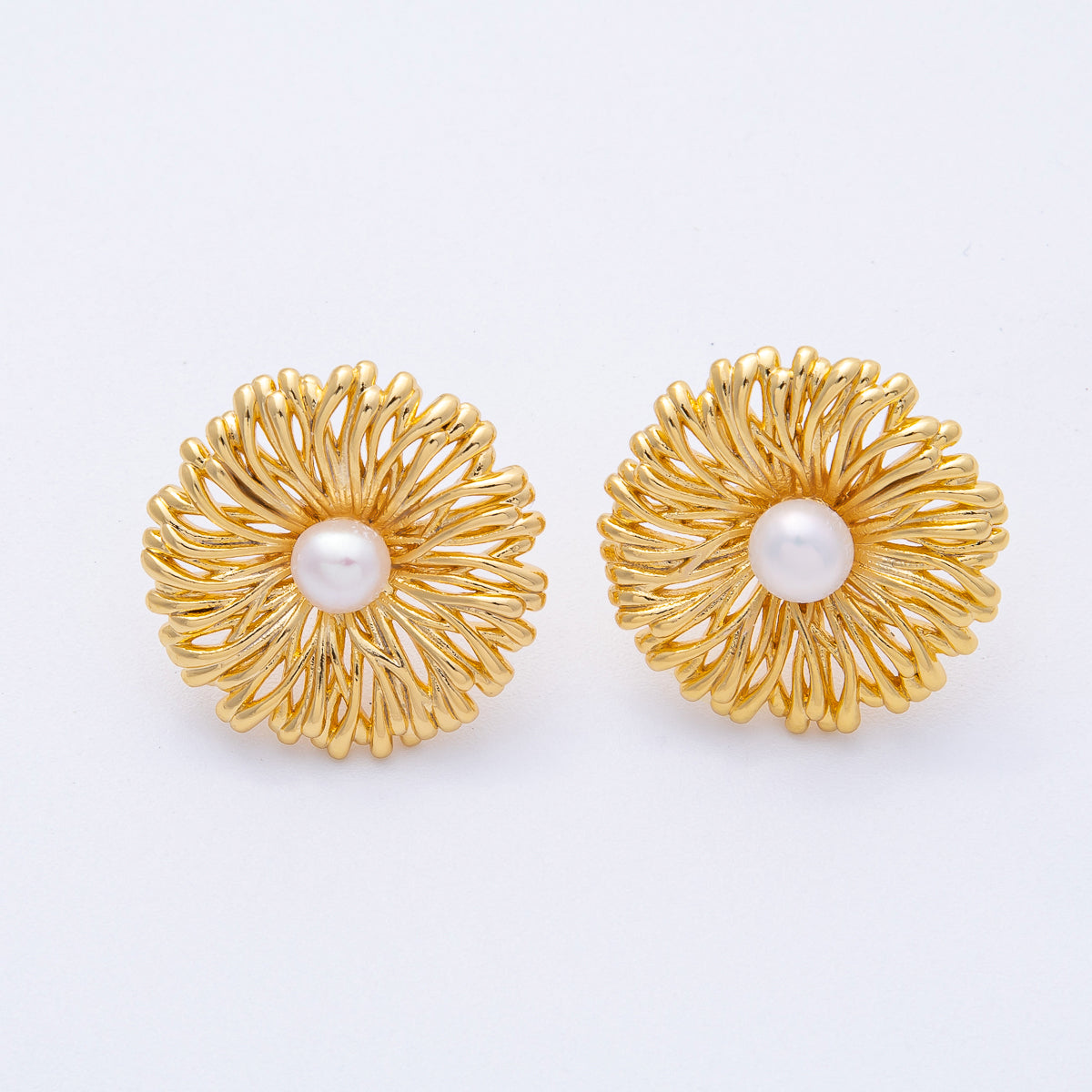 18K Gold Filled 25mm Shell Pearl Molten Flower Stud Earrings | AD1687