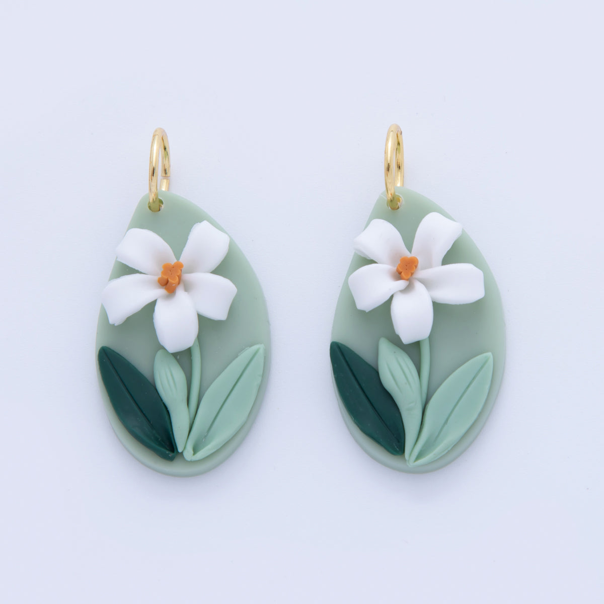 18K Gold Filled Daisy Flower Green Polymer Clay Oval Charm | AF363