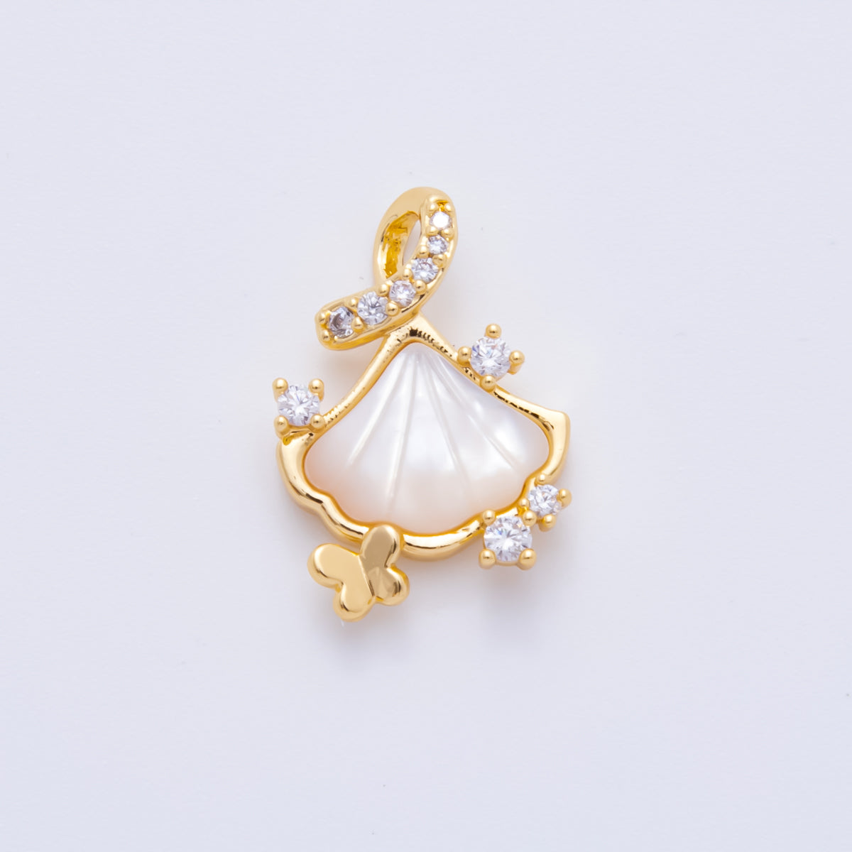 18K Gold Filled Shell Pearl Sea Clam Butterfly Micro Paved CZ Pendant | AF1113
