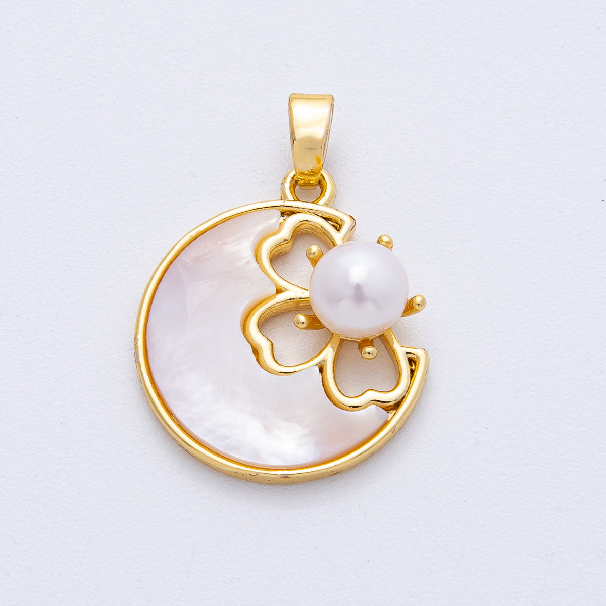 18K Gold Filled 20mm White, Pink Shell Pearl Clover Flower Pendant | AF1189