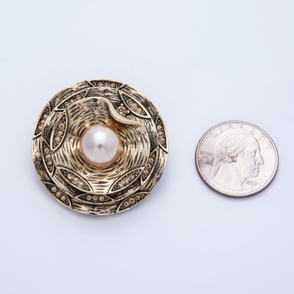 Vintage Gold 39.5mm x 39mm Pearl Geometric Round Pin Brooch | BH-078