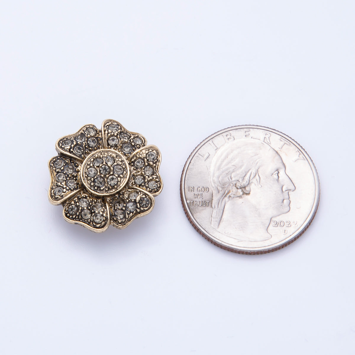 Vintage Gold 20.6mm x 19.8mm Rhinestone Flower Pin Brooch | BH-069