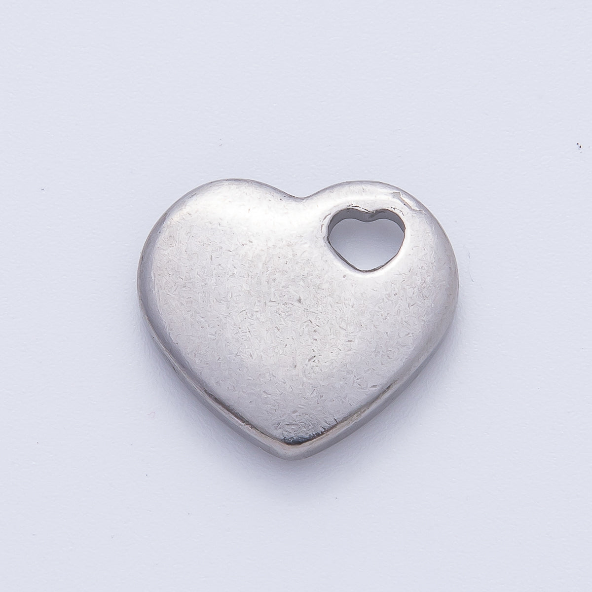18K Gold Plated 16mm Heart-Shaped Open Loop Heart Beads | B290
