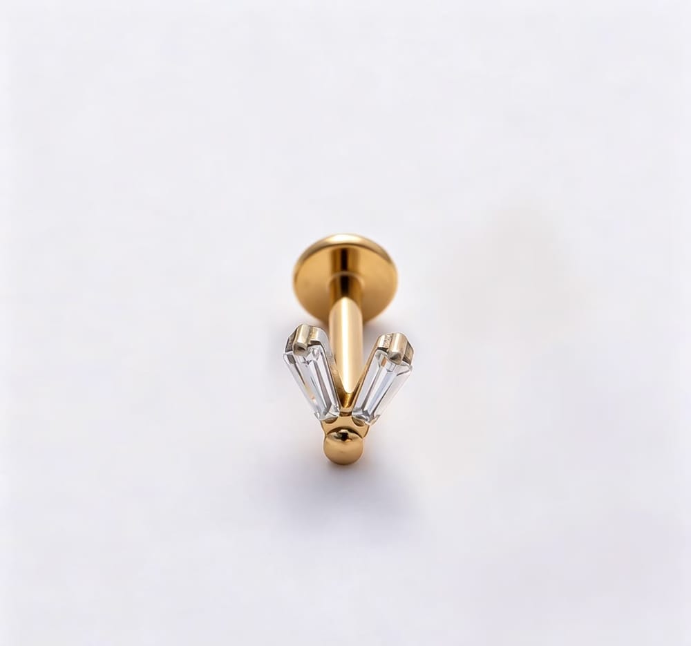 Titanium 5mm V-Shaped Baguette CZ Single Cartilage Piercing Flat Back Stud | BJ-00026