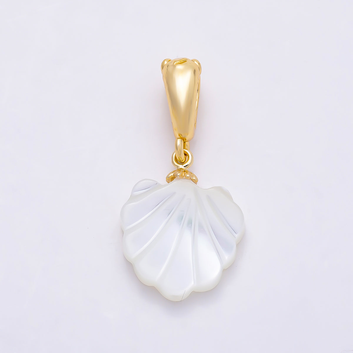 18K Gold Filled 15mm White Scallop Sea Shell Pearl Pendant | Charms-01410