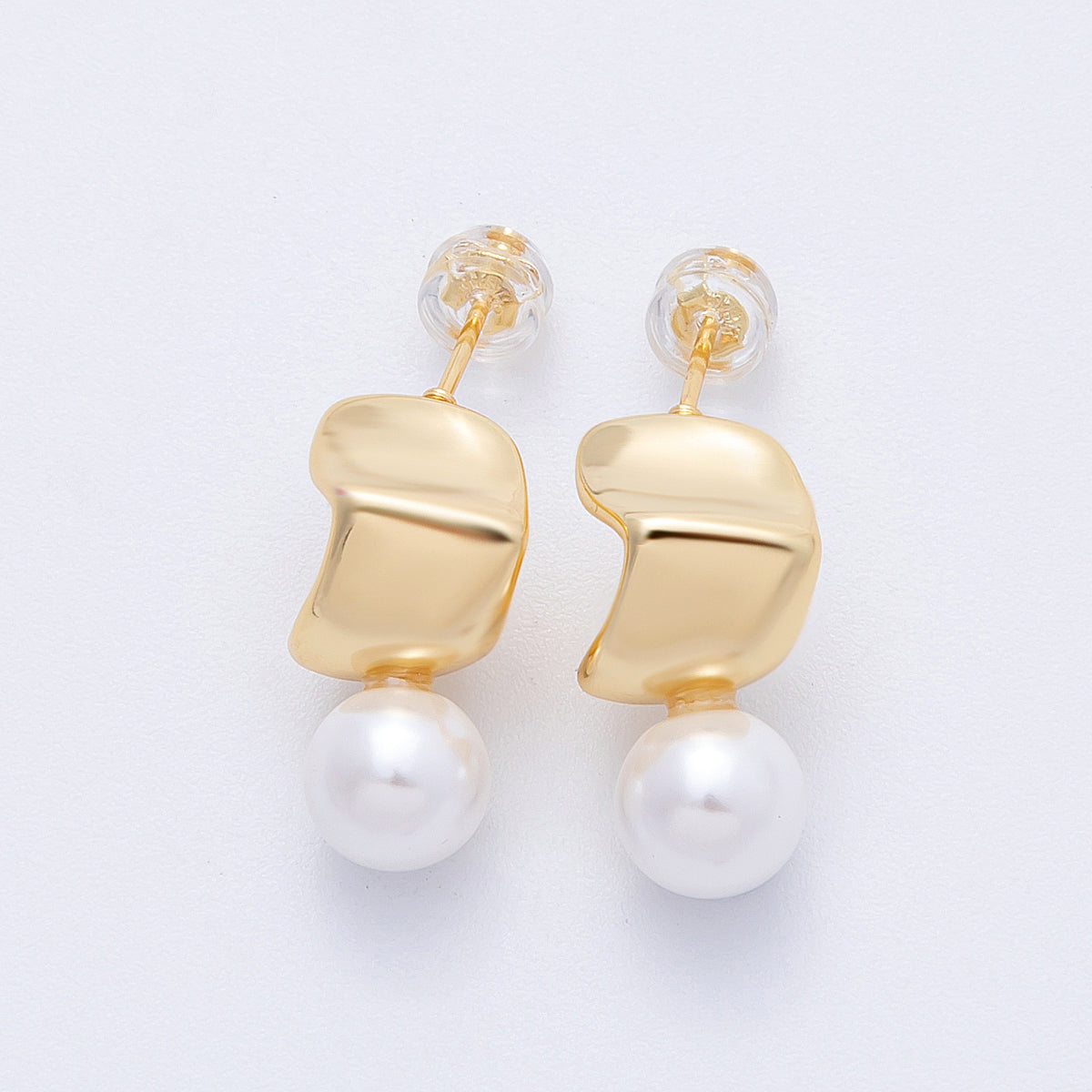 16K Gold Filled 19mm Shell Pearl Wide Molten Drop Stud Earrings | Earrings-00139
