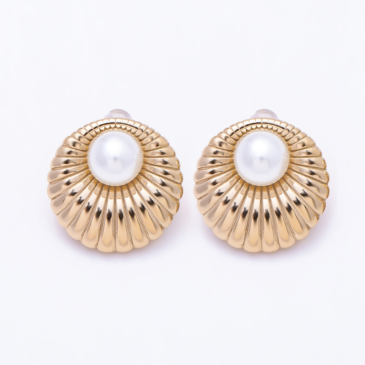 Stainless Steel 22mm Shell Pearl Ribbed Round Stud | Earrings-00727
