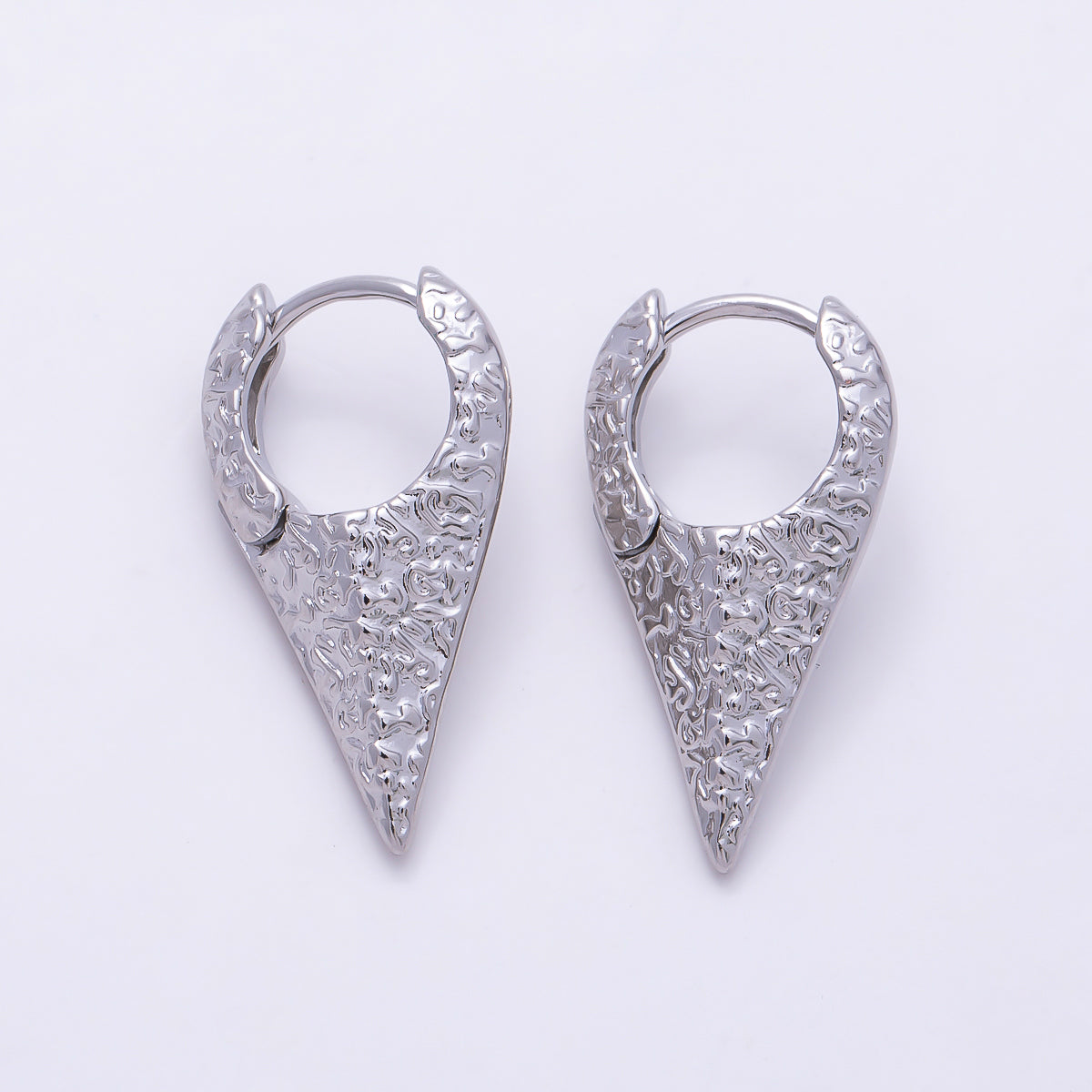 16K Gold Filled 24mm Hammered Pointed V-Shape Hoop Earrings in Gold & Silver | Earrings-00841 - Earrings-00842