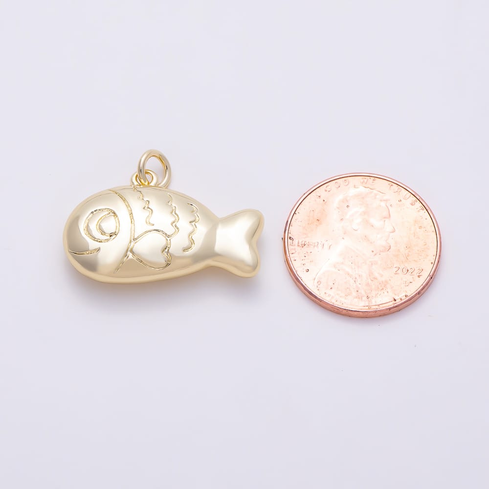 16K Gold Filled 15mm Engraved Smiley Fish Chubby 3D Multidimensional Charm | Charms-02244