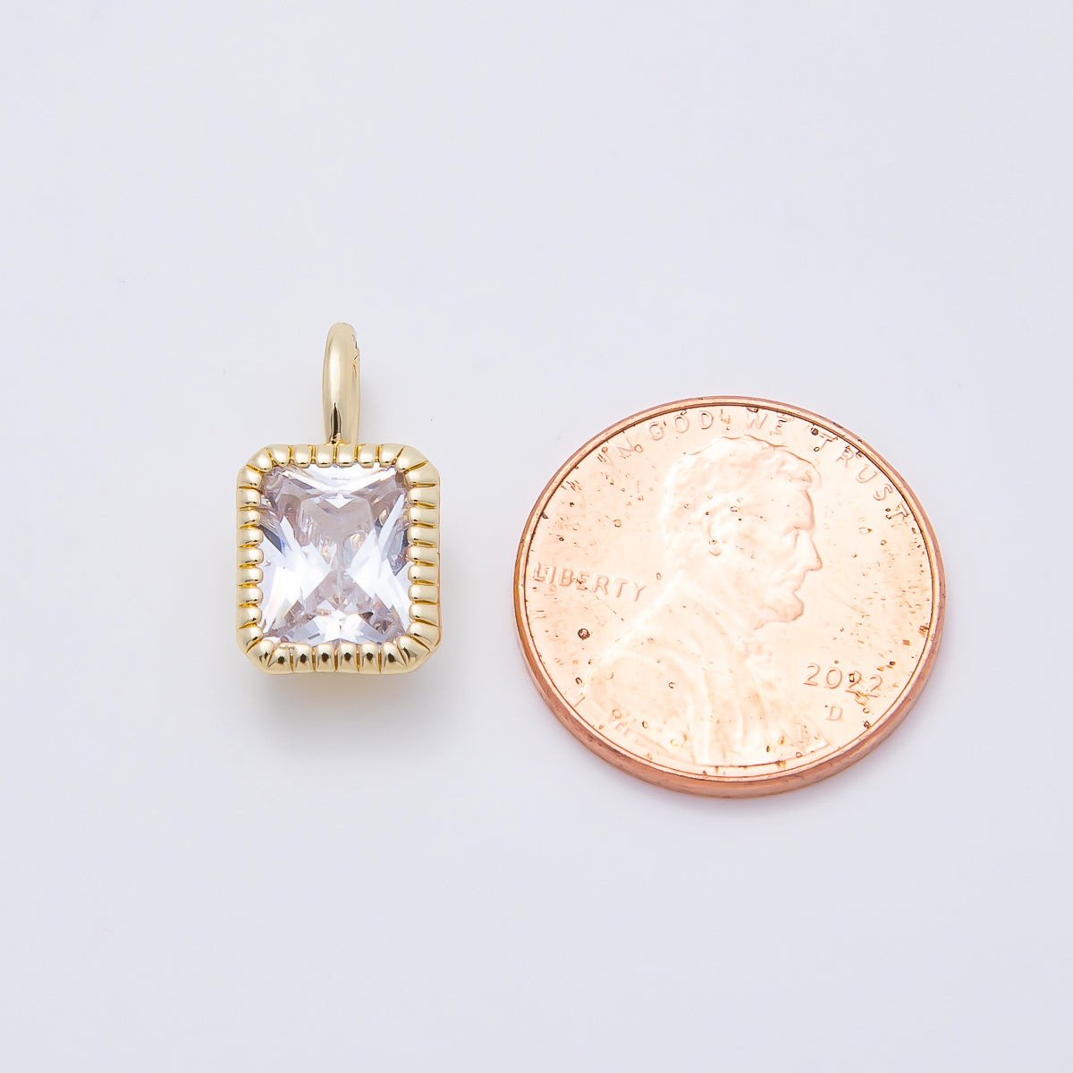 16K Gold Filled 17mm Clear Baguette Ribbed Bezel Mini Pendant | Charms-01103