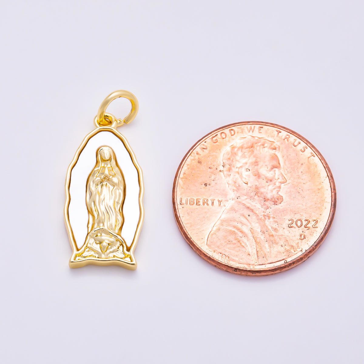 16K Gold Filled 19mm Shell Pearl Virgin Mary Guadalupe Religious Bezel Charm | Charm-02015