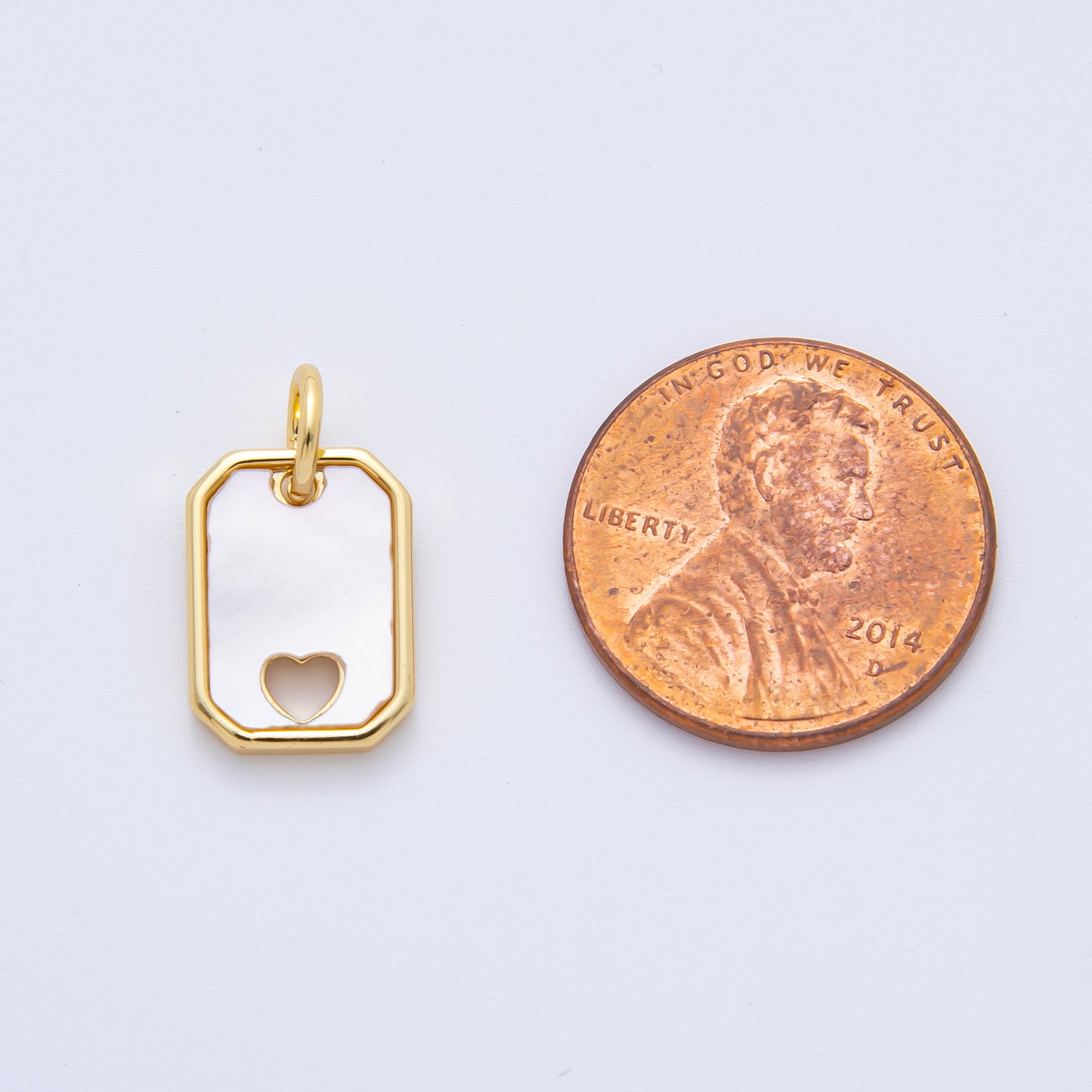18K Gold Filled 17.5mm Shell Pearl Open Heart Tag Charm | C740