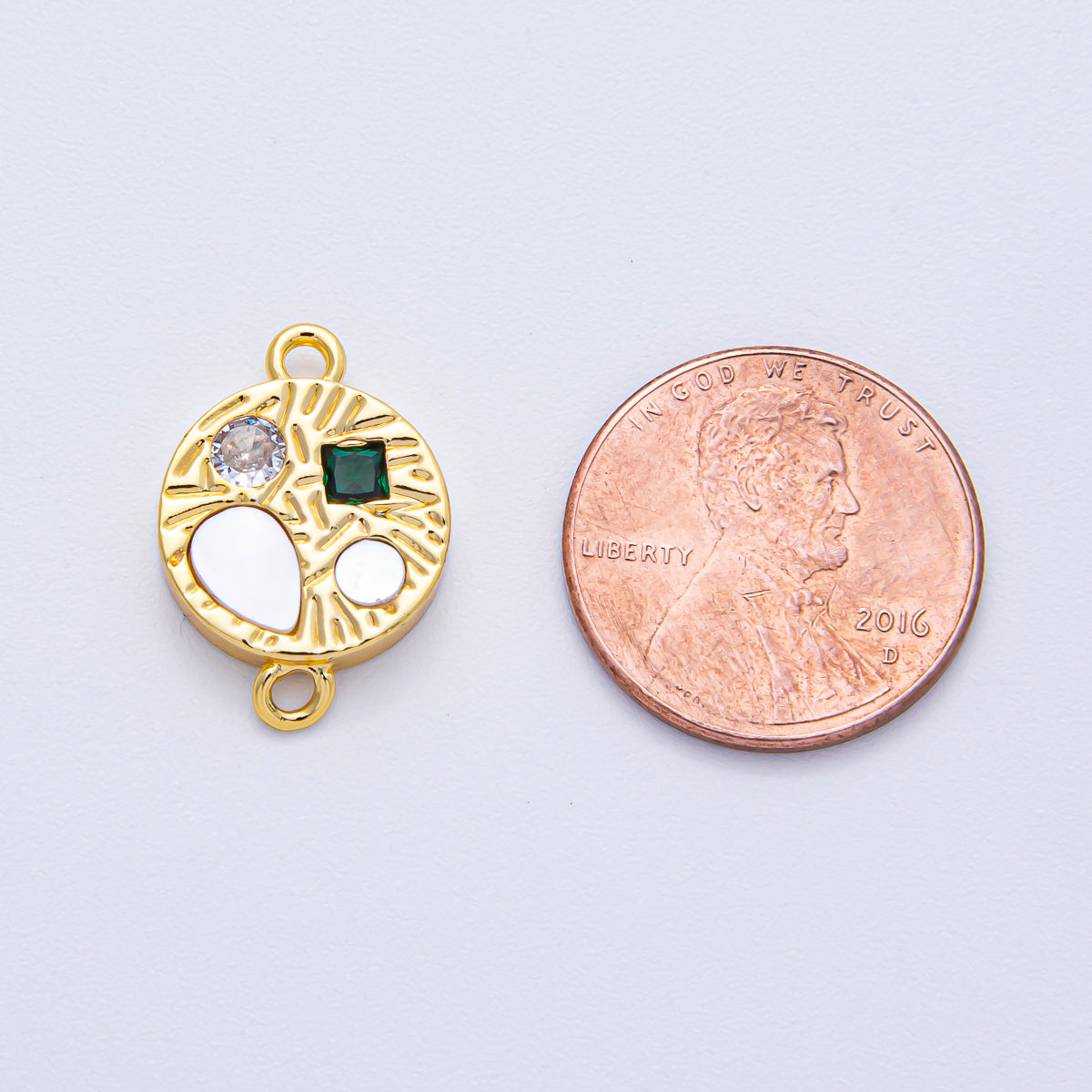 18K Gold Filled 13mm Multicolor CZ Shell Pearl Geometric Textured Round Connector | Y170