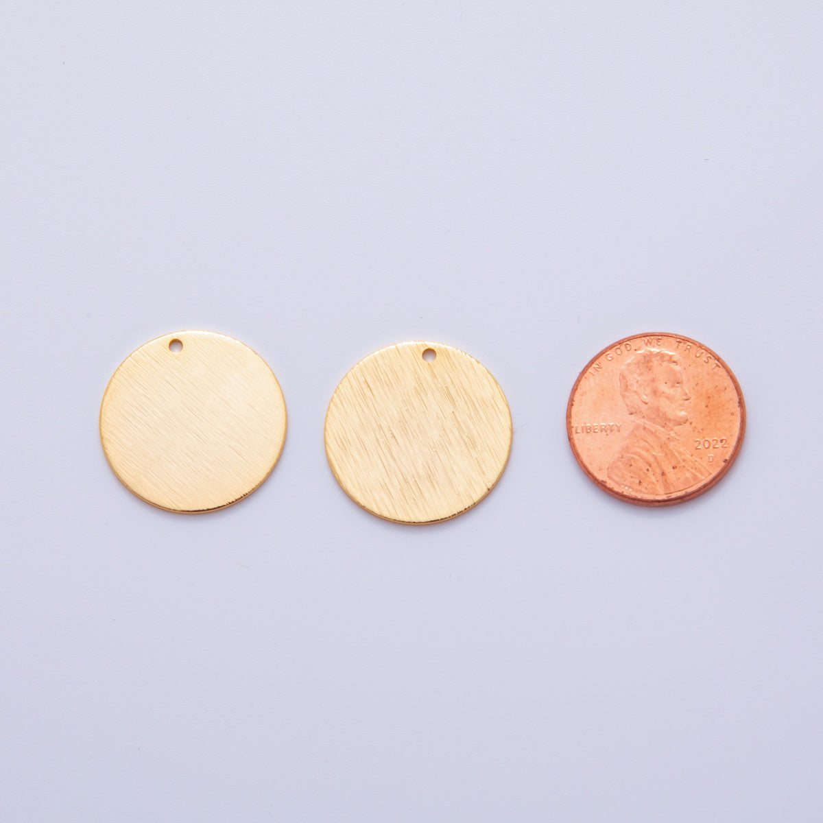 18K Gold Filled 20mm Lined Round Minimalist Thin Charm Finding | Z1191