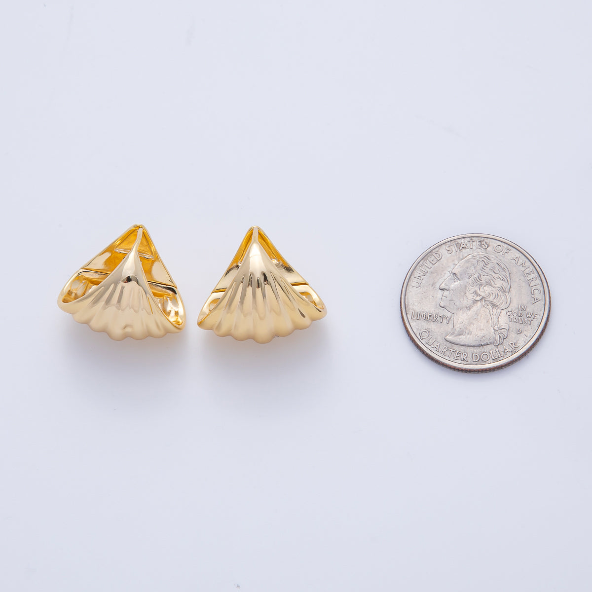 18K Gold Filled 21mm Croissant Triangle Cartilage Huggie Earrings | AE626