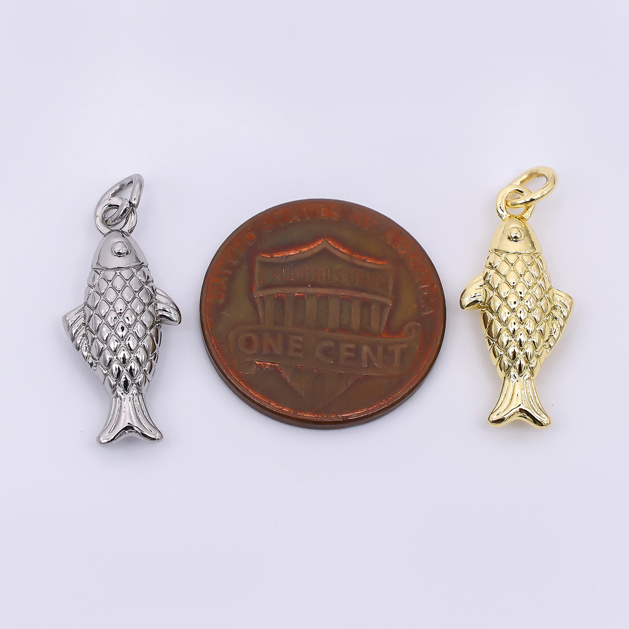 24K Gold Filled 20mm Ocean Fish Animal Charm in Gold & Silver | AH-583