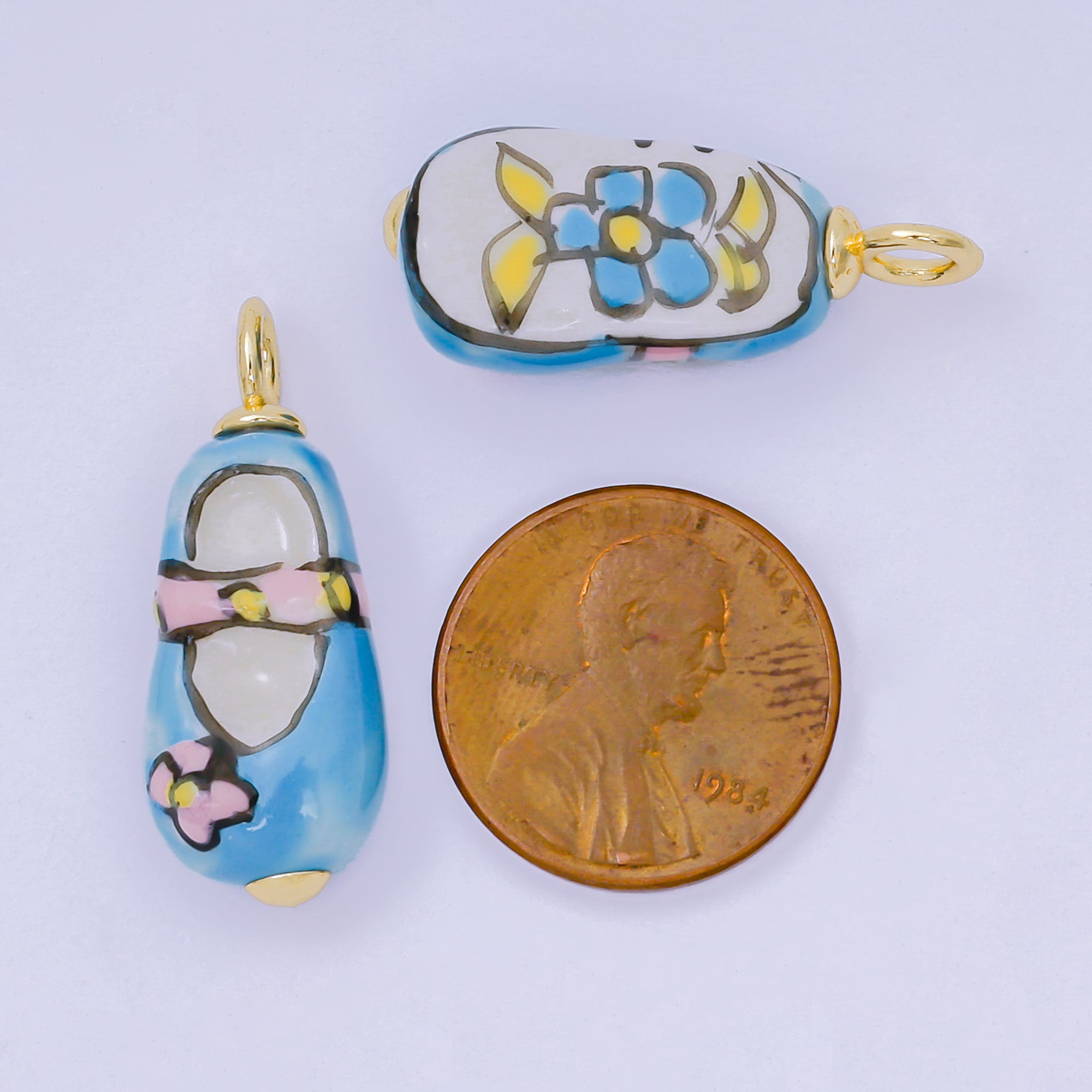 24K Gold Filled 28.5mm Handmade Ceramic Blue, Pink Flower Vintage Charm | AF1517