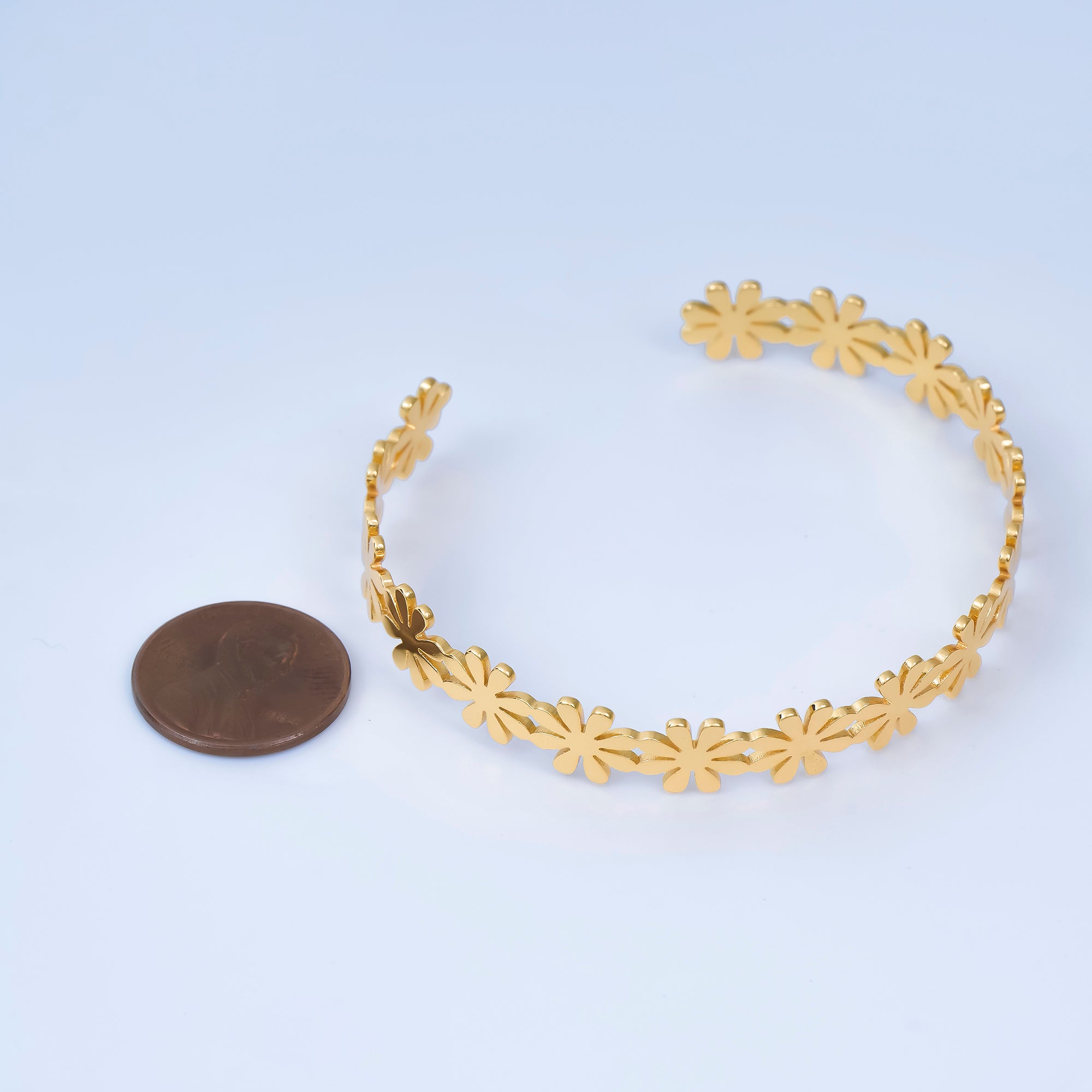 24K Gold Filled Spring Flower Garden Bangle Bracelet | WA-3404